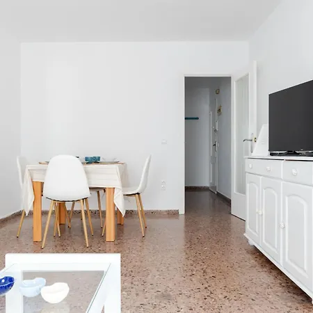 Bright 2 Bed With Pool Playa de Gandia