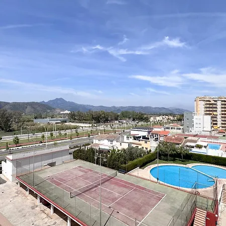 Bright 2 Bed With Pool *